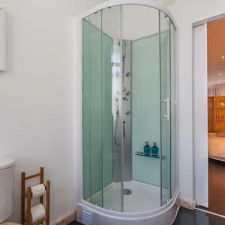 Apartamento Typical Light Filled Graca W Ac, By Timecooler *