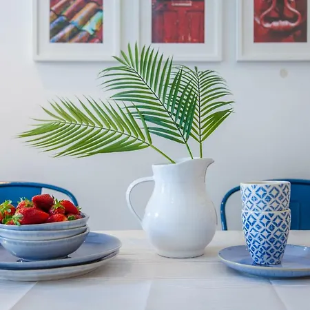 Typical Light Filled Graca W Ac, By Timecooler Apartment