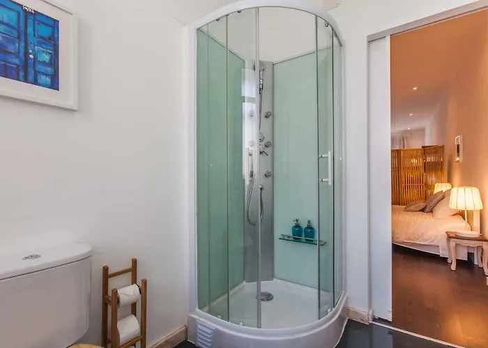 شقة Typical Light Filled Graca W Ac, By Timecooler *