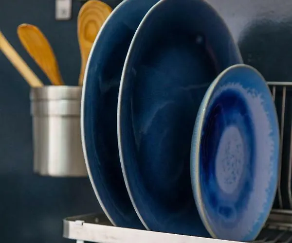 شقة Typical Light Filled Graca W Ac, By Timecooler