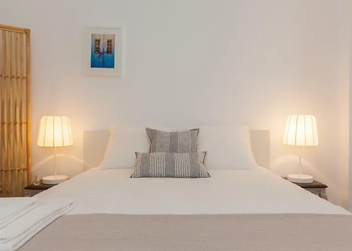 Typical Light Filled Graca W Ac, By Timecooler